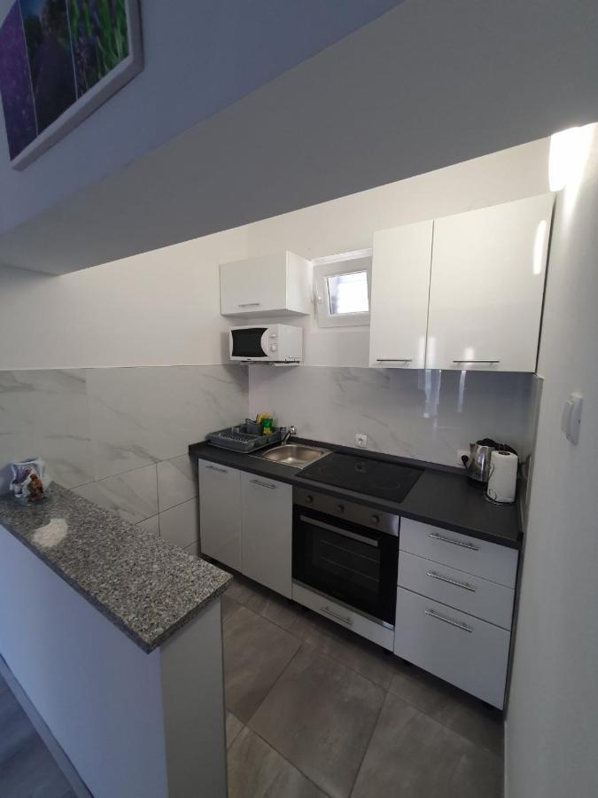 Apartments Nemcic 2 นิน ภายนอก รูปภาพ
